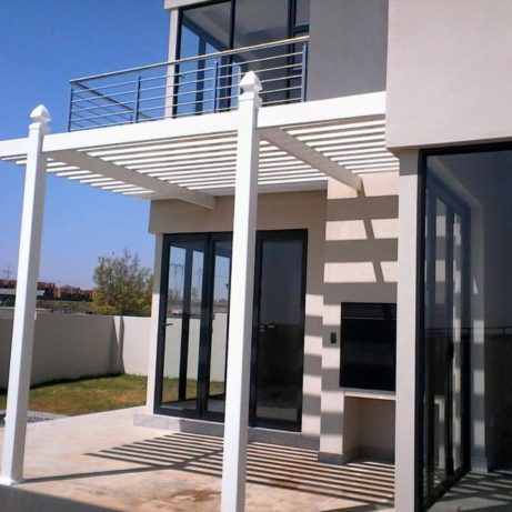 value fencing pvc pergolas structure with slatted