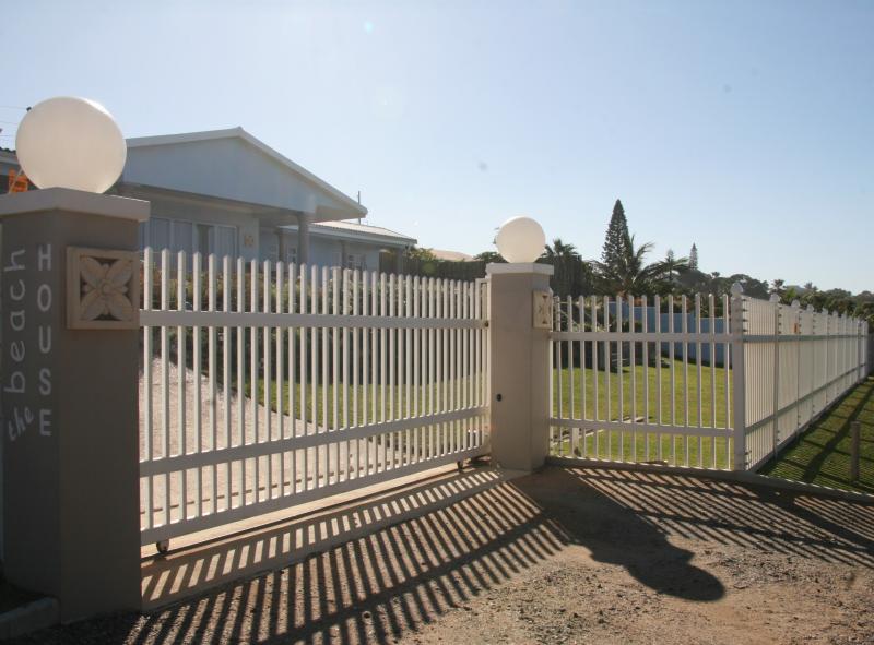 pvc palisade fence & driveway sliding entrance gate, margate