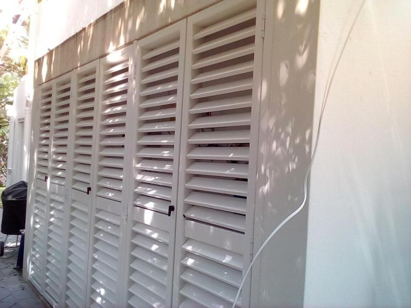pvc louvred screen shutter doors sets12