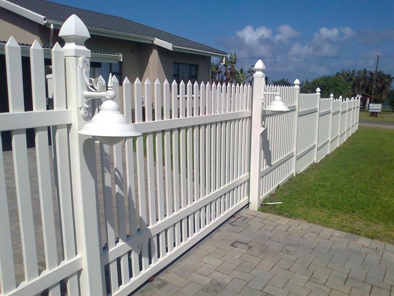 pvc picket fence & sliding entrance gate, installed by our margate franchise 2010