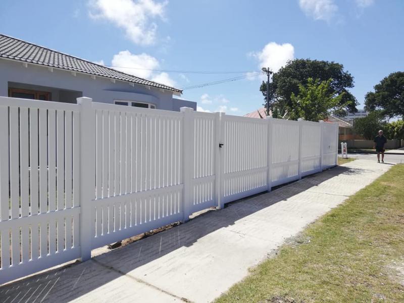 value fencing pvc vertically slatted screen fence& gate pe