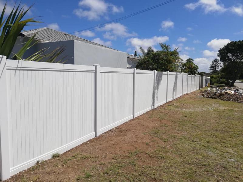 value fencing pvc private fence. pe