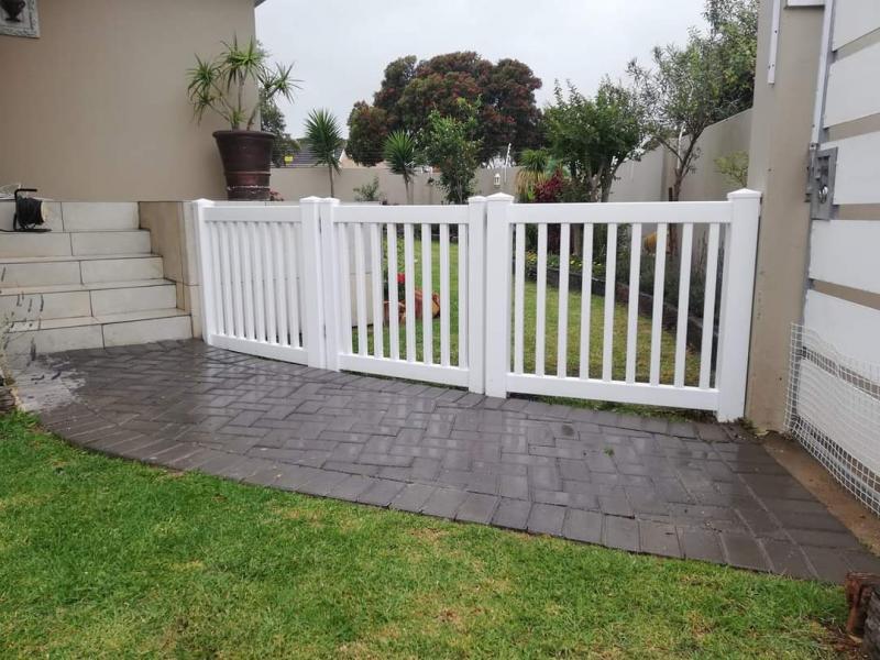 pvc pool style fence & gate installation