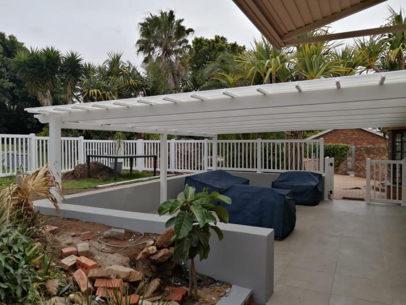 pvc covered pergola polycarbonate sheeted top