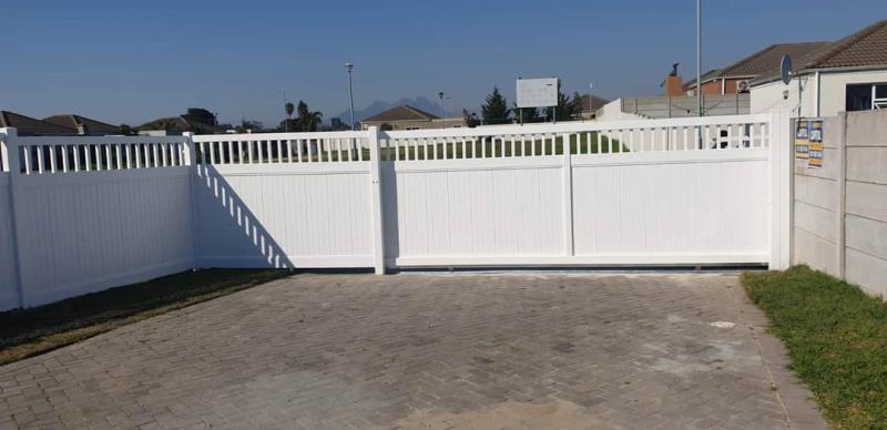 value fencing pvc standard semi private driveway sli